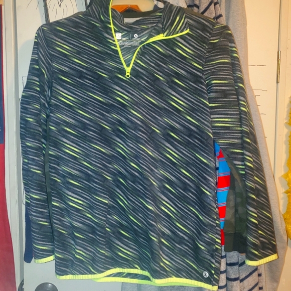 Exersion sz Large, multi colored. Unisex - Picture 1 of 6